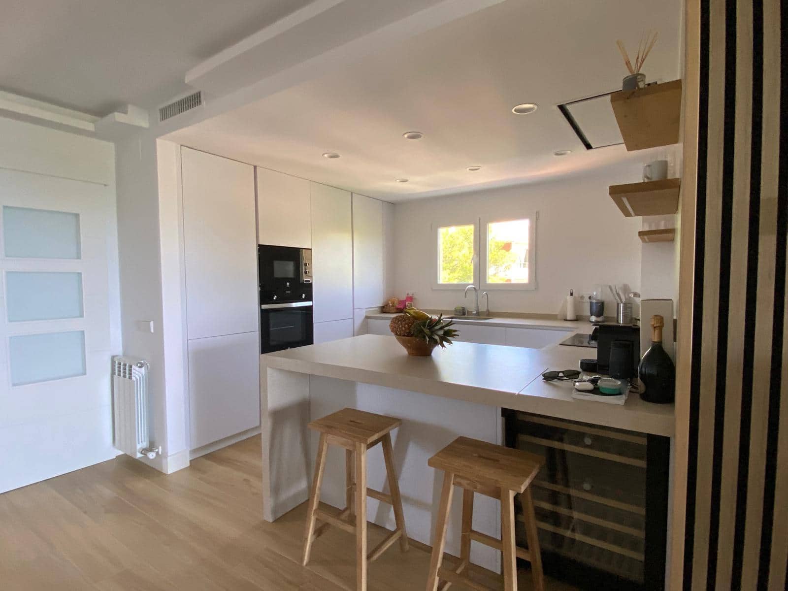 3 soveværelse Lejlighed til leje i Cala Vinyes / Cala Vinyas / Cala Vinas med garage - € 3.200 (Ref: 7687542)