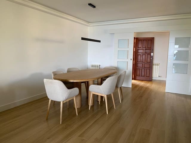 3 quarto Apartamento para arrendar em Cala Vinyes / Cala Vinyas / Cala Viñas, Calvià com garagem - 3 200 € (Ref: 7687542)