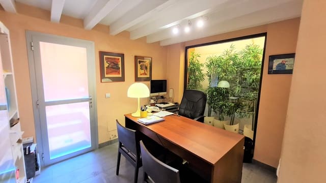 Erhverv til salg i El Sindicat, Palma de Mallorca - € 370.000 (Ref: 7705289)
