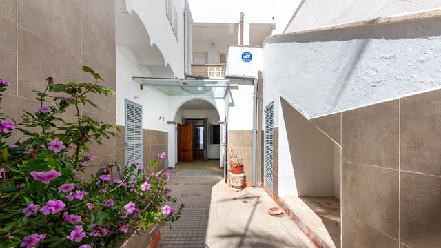 7 slaapkamer Halfvrijstaande villa te koop in Ca'n Picafort, Santa Margalida met garage - € 2.500.000 (Ref: 7742136)