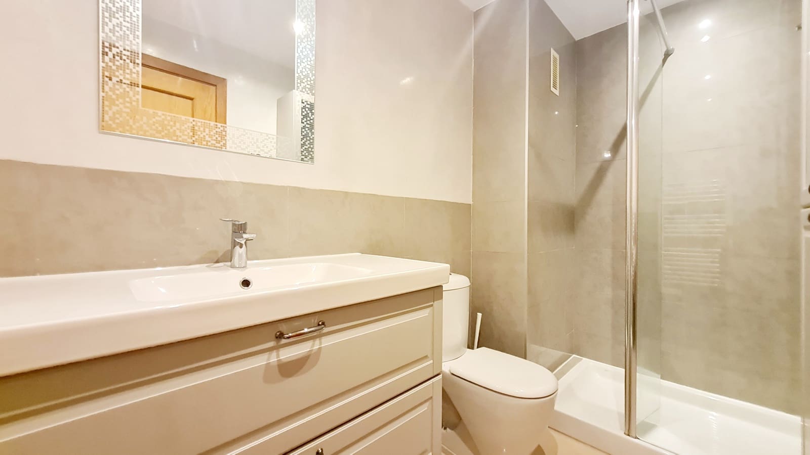 3 soverom Penthouse til leie i Palma de Mallorca med garasje - € 1 900 (Ref: 7748909)