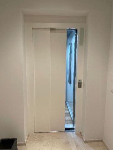 4 sypialnia Willa na sprzedaż w Santa Ponsa, Calvià z basenem garażem - 9 890 000 € (Ref: 7754025)