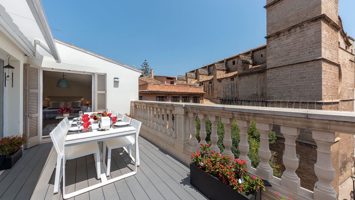 5 bedroom Townhouse for sale in Palma de Mallorca with pool garage - € 4,500,000 (Ref: 7764988)
