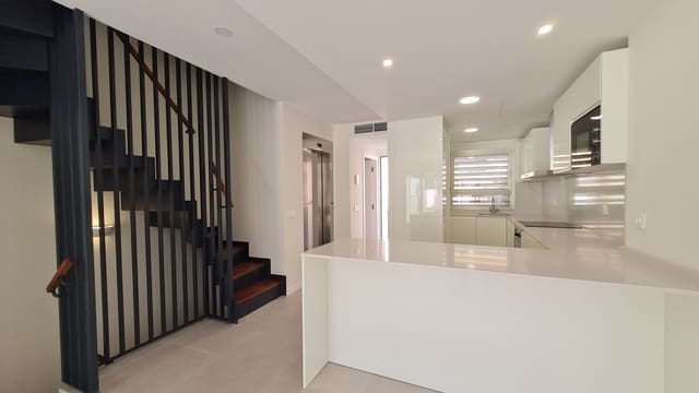 3 bedroom Townhouse for rent in Puerto de Andratx, Andratx with garage - € 3,500 (Ref: 7764991)