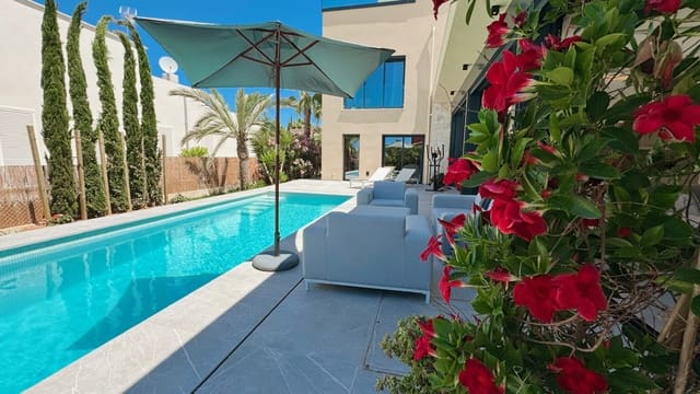 3 bedroom Villa for rent in Sa Rapita / La Rapita, Campos with pool garage - € 4,000 (Ref: 7779635)