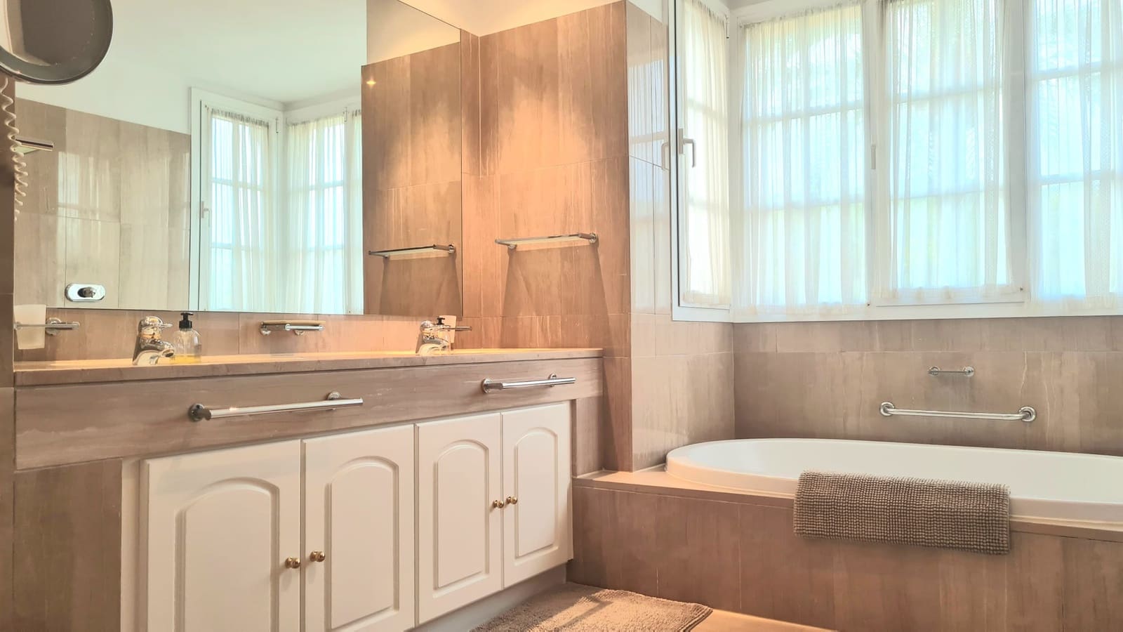 2 sypialnia Apartament do wynajęcia w Portals Nous z basenem garażem - 4 800 € (Ref: 7784234)