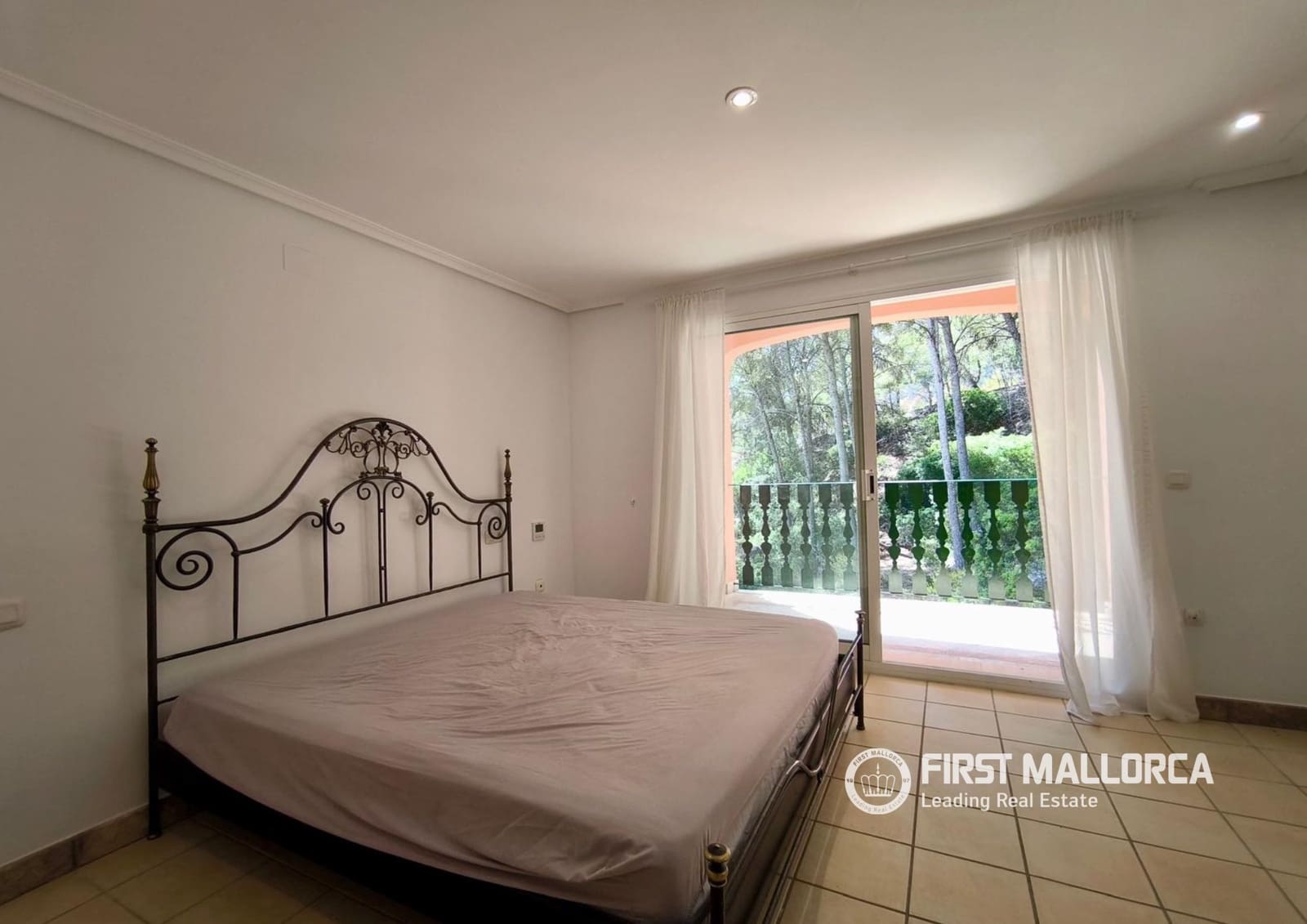 4 makuuhuone Paritalo vuokrattavana paikassa Santa Ponsa mukana uima-altaan - 3 500 € (Ref: 7793355)