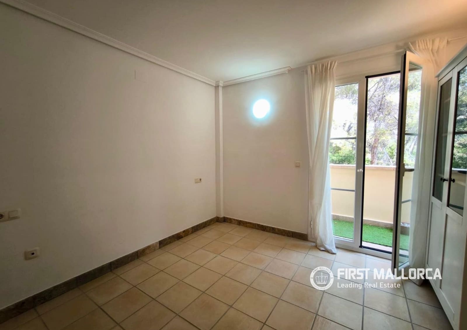 4 makuuhuone Paritalo vuokrattavana paikassa Santa Ponsa mukana uima-altaan - 3 500 € (Ref: 7793355)