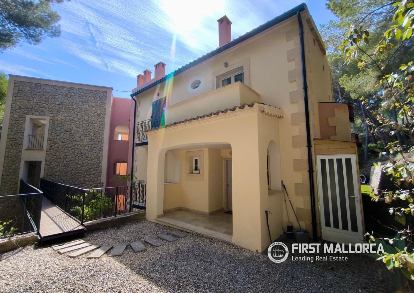 4 makuuhuone Paritalo vuokrattavana paikassa Santa Ponsa mukana uima-altaan - 3 500 € (Ref: 7793355)