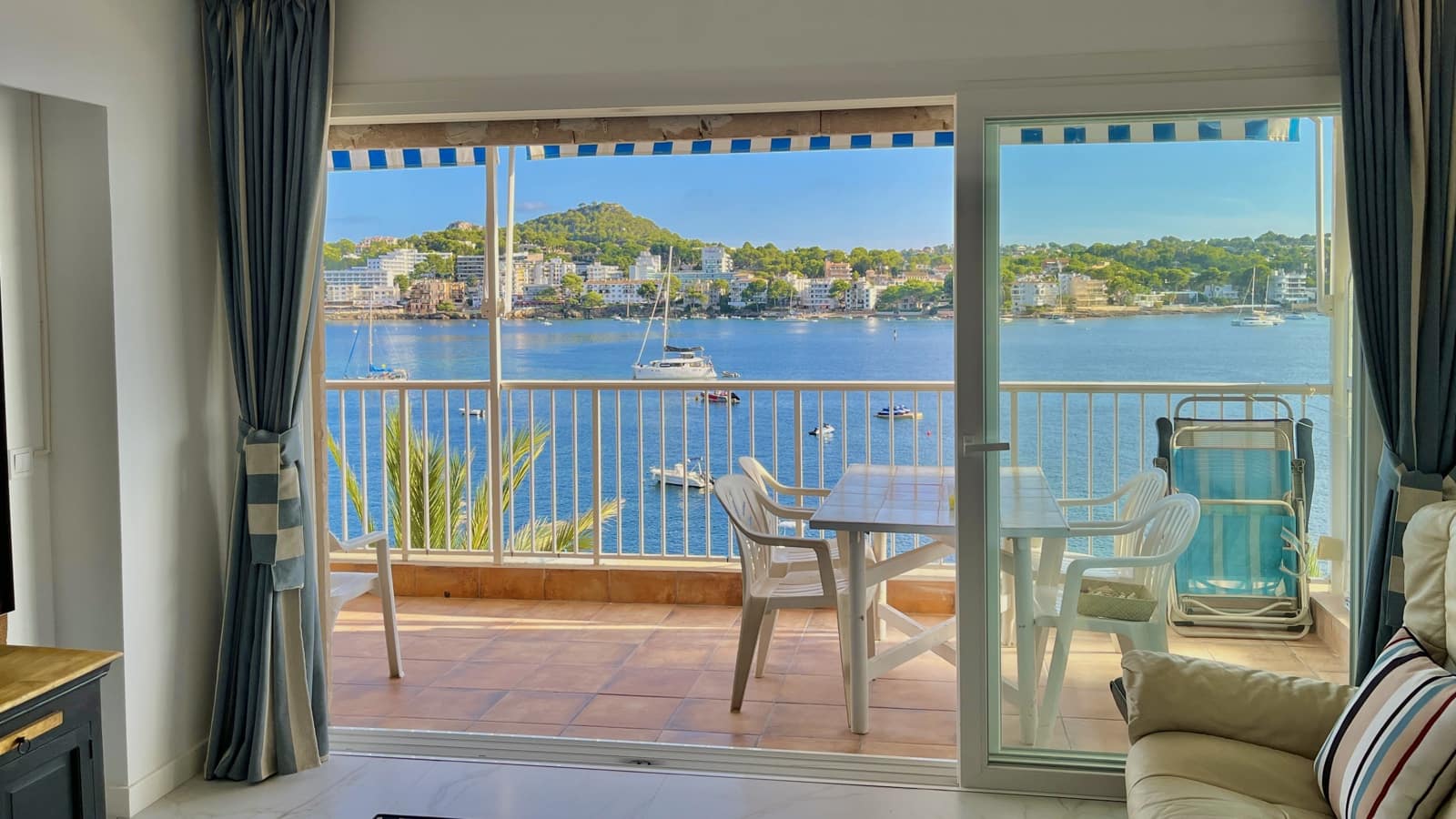 3 bedroom Apartment for rent in Santa Ponsa with garage - € 2,500 (Ref: 7793359)