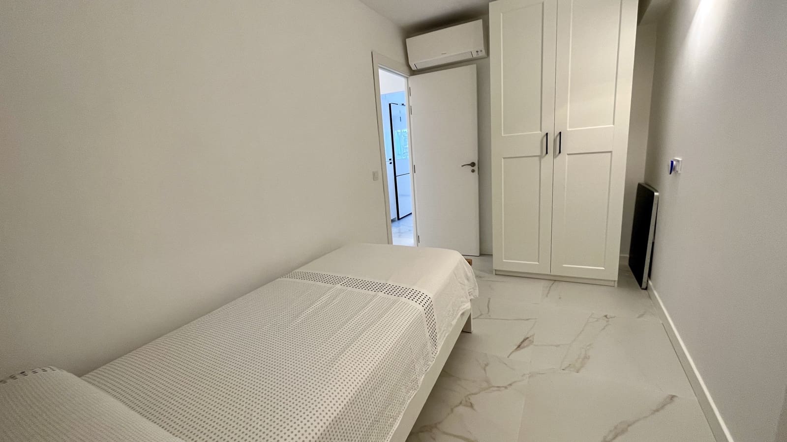 3 bedroom Apartment for rent in Santa Ponsa with garage - € 2,500 (Ref: 7793359)