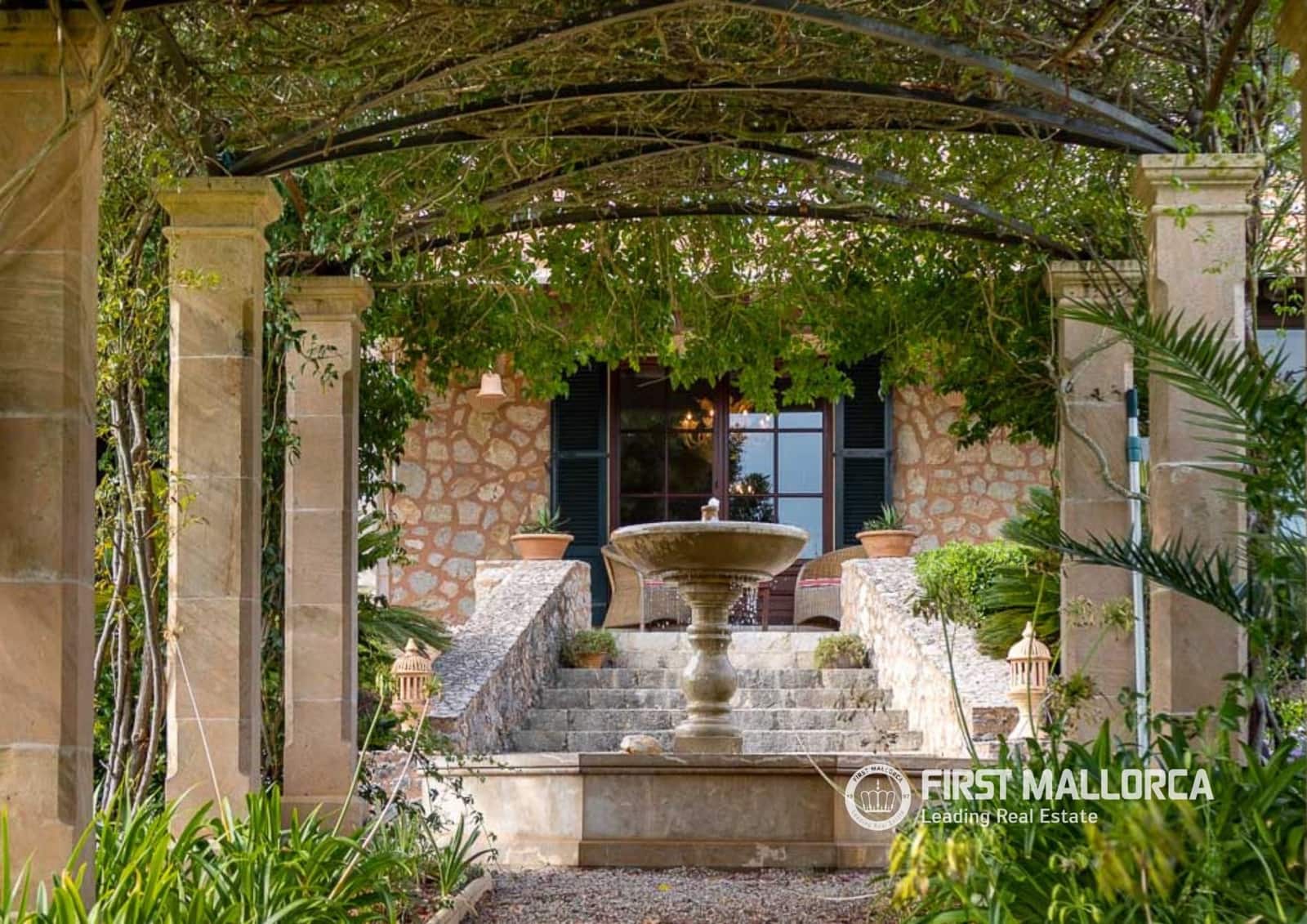 3 bedroom Finca/Country House for sale in Moscari with pool garage - € 1,980,000 (Ref: 7798116)