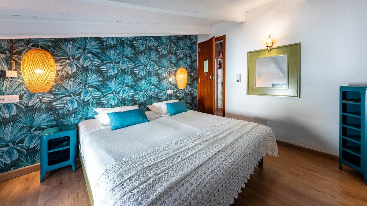 6 bedroom Hotel for sale in Caimari - € 1,200,000 (Ref: 7798119)