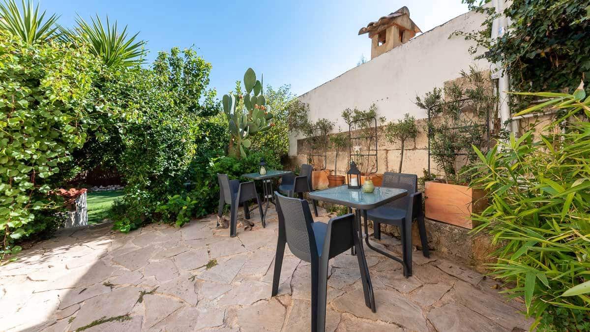 6 bedroom Hotel for sale in Caimari - € 1,200,000 (Ref: 7798119)