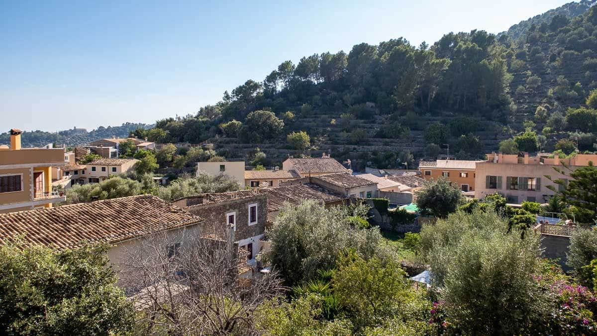 6 bedroom Hotel for sale in Caimari - € 1,200,000 (Ref: 7798119)