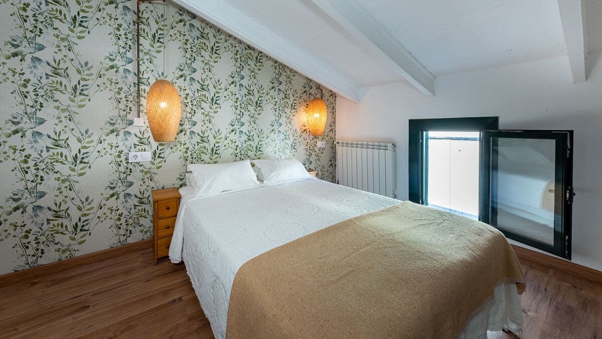 6 bedroom Hotel for sale in Caimari - € 1,200,000 (Ref: 7798119)