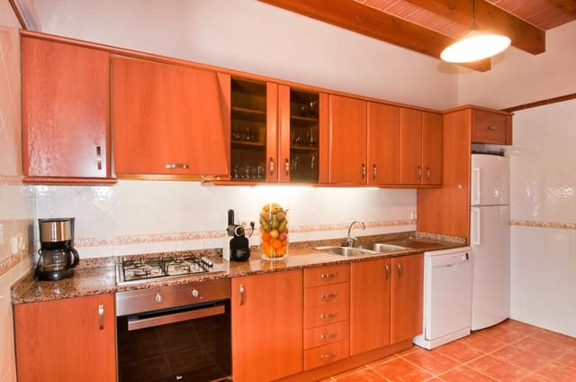 4 sovrum Finca/Hus på landet att hyra i Felanitx med pool garage - 4 500 € (Ref: 7810088)