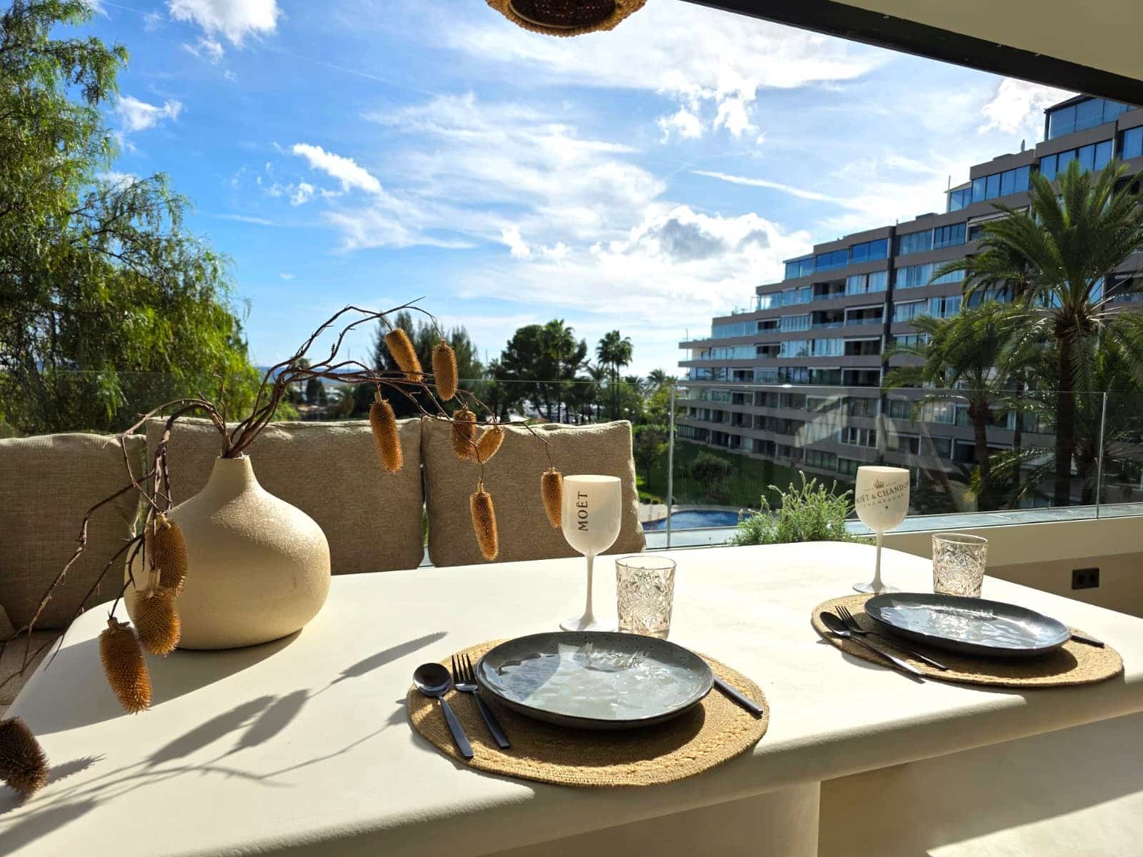 2 soveværelse Lejlighed til leje i Puerto Portals med swimmingpool garage - € 6.900 (Ref: 7810098)