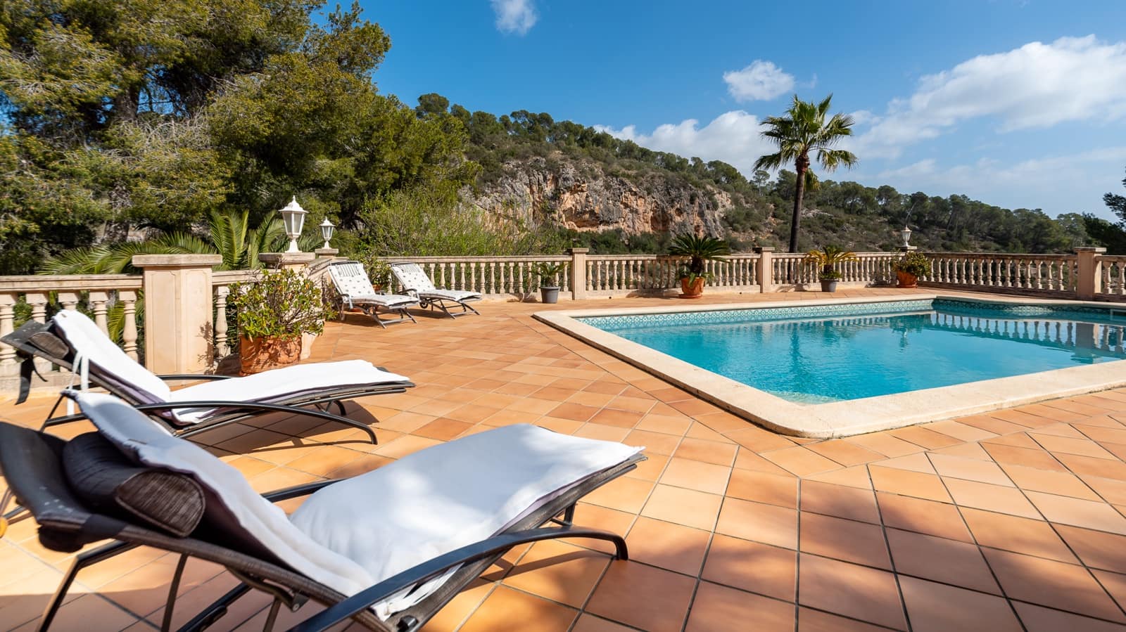 7 makuuhuone Huvila myytävänä paikassa Bendinat mukana uima-altaan 
autotalli - 4 400 000 € (Ref: 7827158)