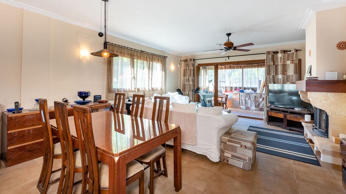 3 soverom Kommersiell til salgs i El Toro / Port Adriano med svømmebasseng garasje - € 1 650 000 (Ref: 7837173)