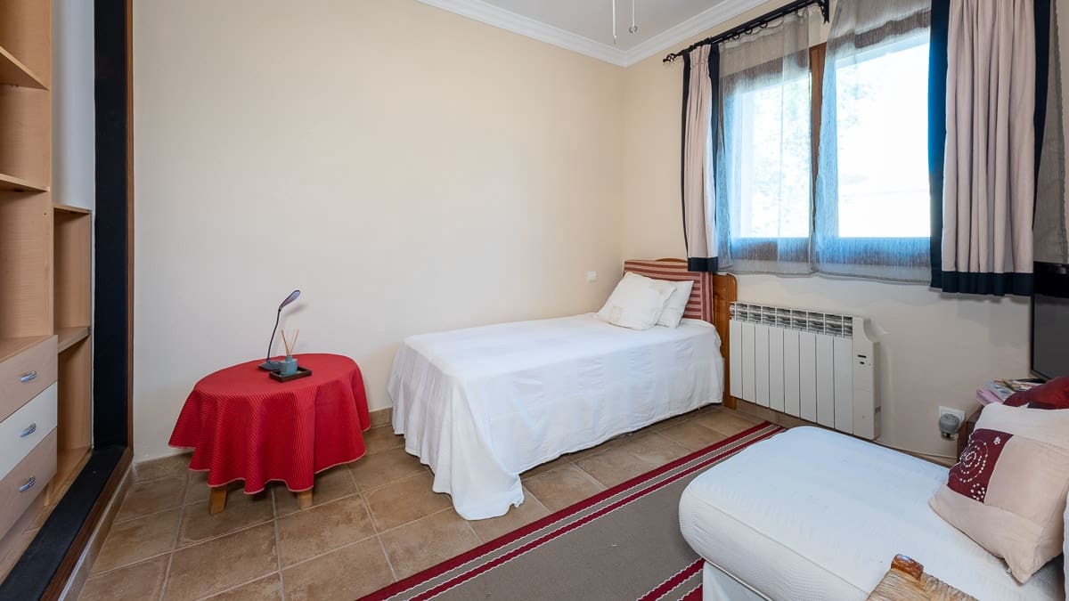 3 soverom Kommersiell til salgs i El Toro / Port Adriano med svømmebasseng garasje - € 1 650 000 (Ref: 7837173)