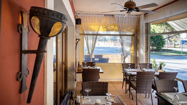 3 soveværelse Erhverv til salg i El Toro / Port Adriano, Calvià med swimmingpool garage - € 1.650.000 (Ref: 7837173)