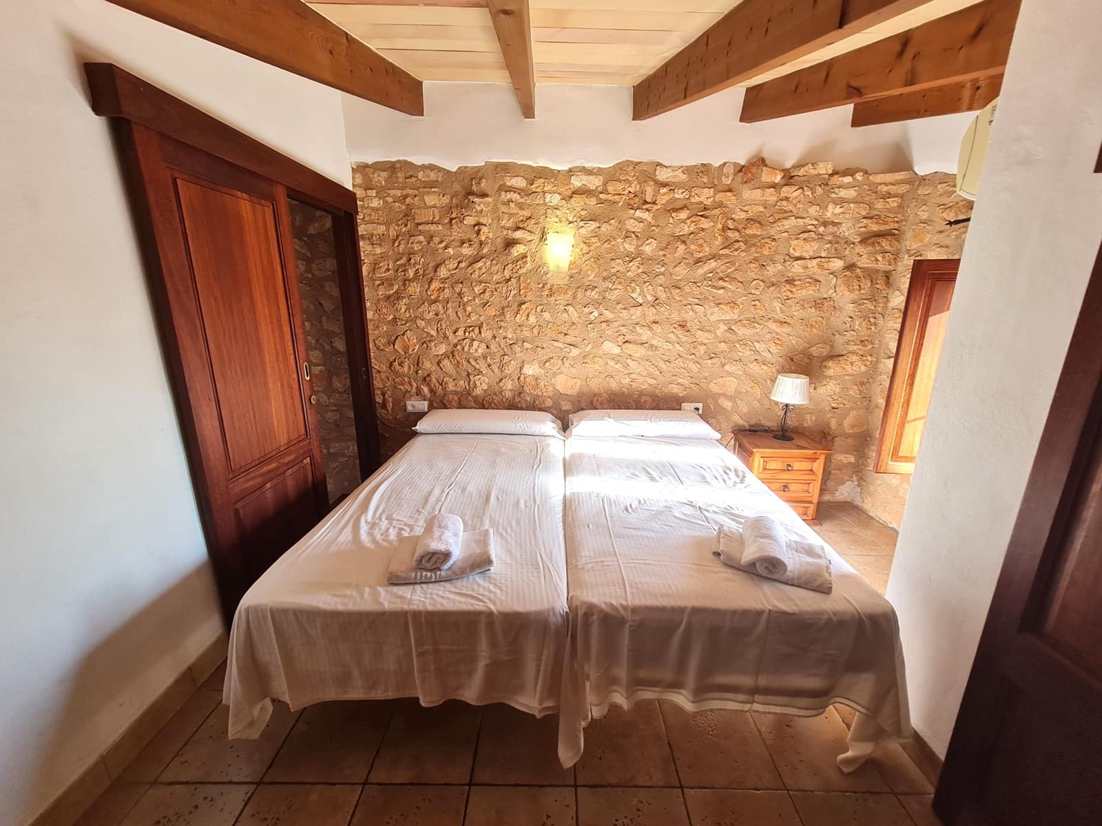 Finca/Maison de Campagne de 4 chambres à louer à Llucmajor avec piscine garage - 3 200 € (Ref: 7846394)