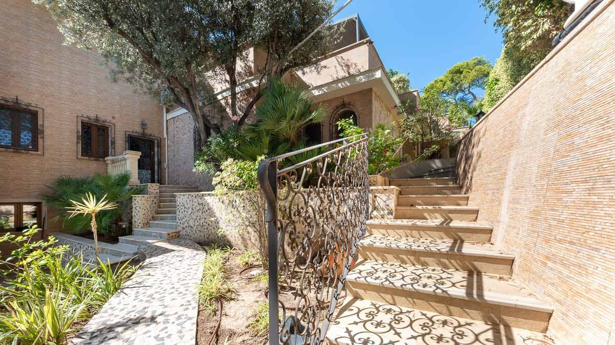 6 bedroom Villa for sale in Cala Fornells with pool garage - € 10,700,000 (Ref: 7846397)