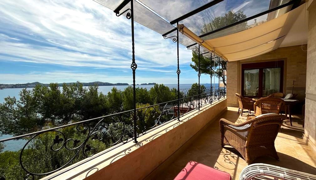 6 bedroom Villa for sale in Cala Fornells with pool garage - € 10,700,000 (Ref: 7846397)