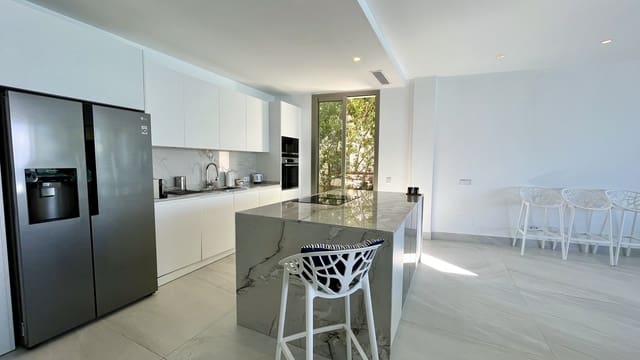 4 quarto Apartamento para arrendar em Colonia de Sant Jordi, Ses Salines com piscina garagem - 12 000 € (Ref: 7846398)