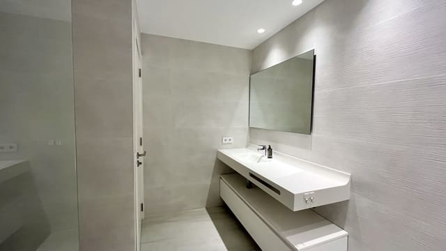 3 slaapkamer Appartement te huur in Colonia de Sant Jordi, Ses Salines met zwembad garage - € 4.200 (Ref: 7846399)