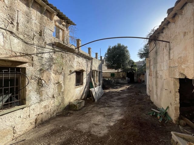 6 soveværelse Byhus til salg i Muro med garage - € 590.000 (Ref: 7862945)