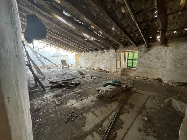 6 soveværelse Byhus til salg i Muro med garage - € 590.000 (Ref: 7862945)