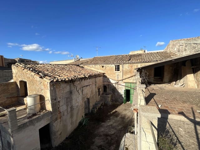 6 soveværelse Byhus til salg i Muro med garage - € 590.000 (Ref: 7862945)