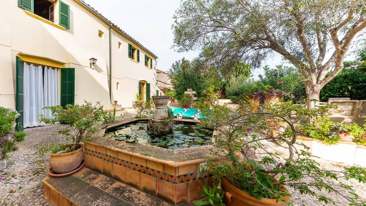 5 soveværelse Byhus til salg i Muro med garage - € 1.500.000 (Ref: 7870955)