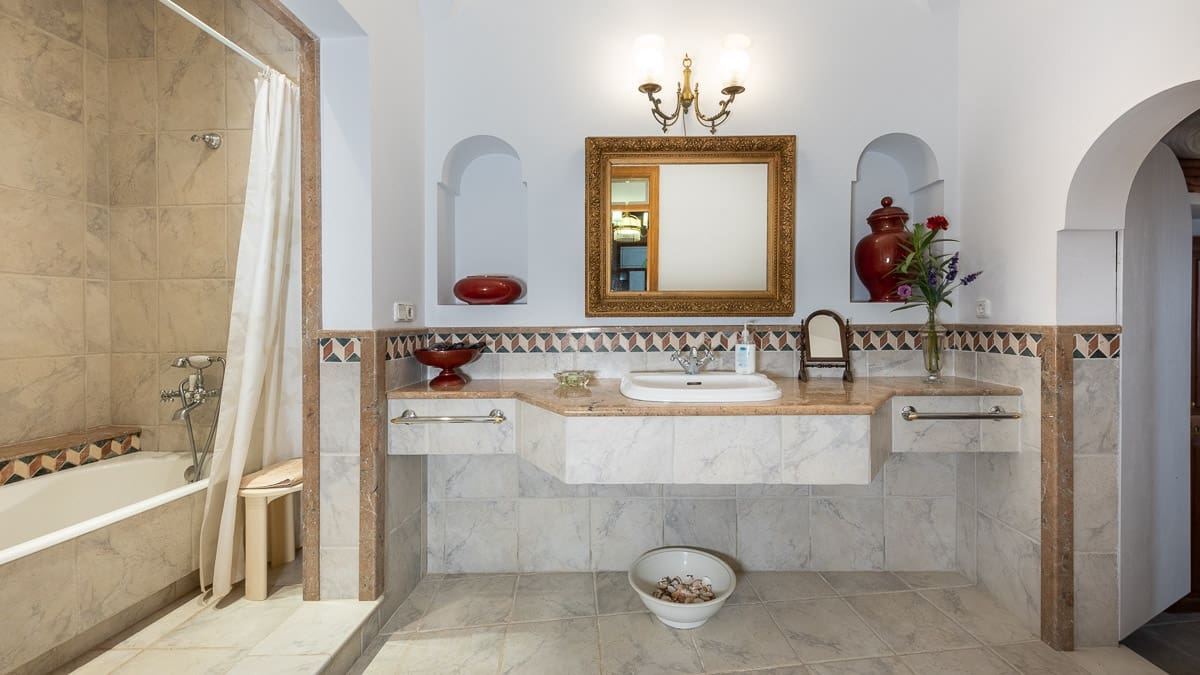 5 soveværelse Byhus til salg i Muro med garage - € 1.500.000 (Ref: 7870955)