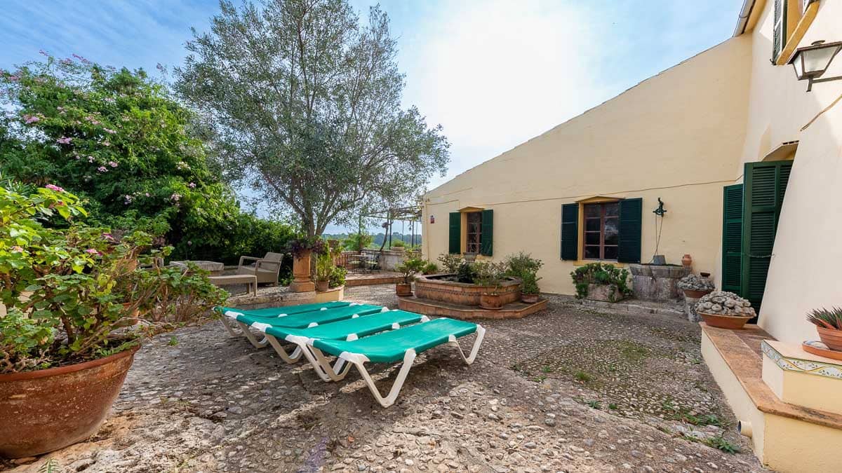 5 soveværelse Byhus til salg i Muro med garage - € 1.500.000 (Ref: 7870955)