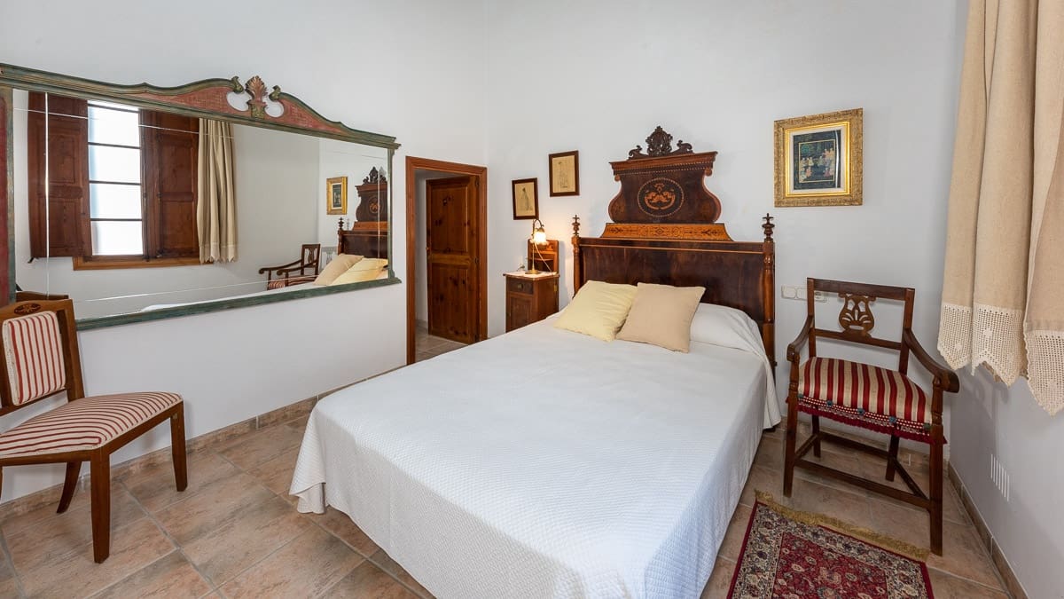 5 soveværelse Byhus til salg i Muro med garage - € 1.500.000 (Ref: 7870955)