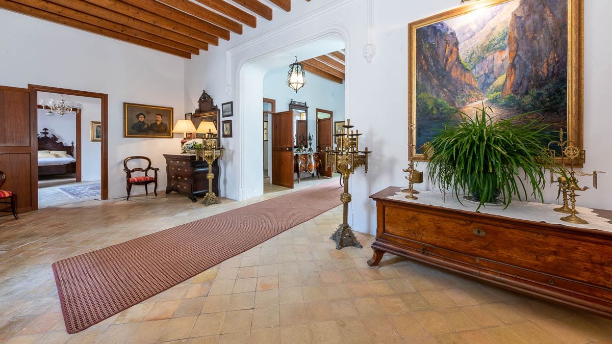 5 soveværelse Byhus til salg i Muro med garage - € 1.500.000 (Ref: 7870955)