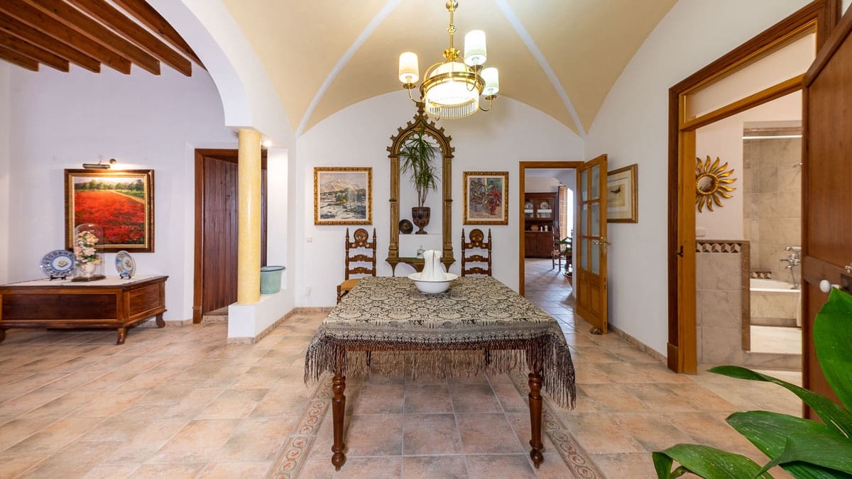 5 soveværelse Byhus til salg i Muro med garage - € 1.500.000 (Ref: 7870955)