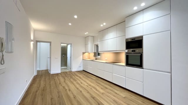 3 soverom Leilighet til leie i El Mercat, Palma de Mallorca - € 2 300 (Ref: 7877398)