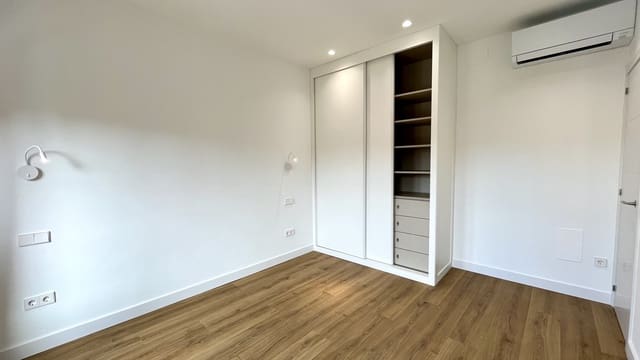 3 soverom Leilighet til leie i El Mercat, Palma de Mallorca - € 2 300 (Ref: 7877398)