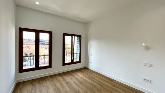 3 soverom Leilighet til leie i El Mercat, Palma de Mallorca - € 2 300 (Ref: 7877398)