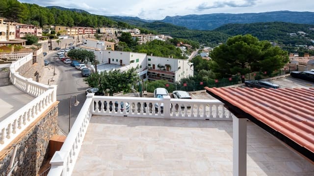 2 soverom Villa til salgs i Puerto de Soller / Port de Soller, Sóller med garasje - € 650 000 (Ref: 7891927)