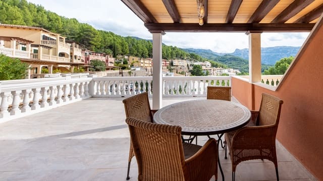 2 soverom Villa til salgs i Puerto de Soller / Port de Soller, Sóller med garasje - € 650 000 (Ref: 7891927)