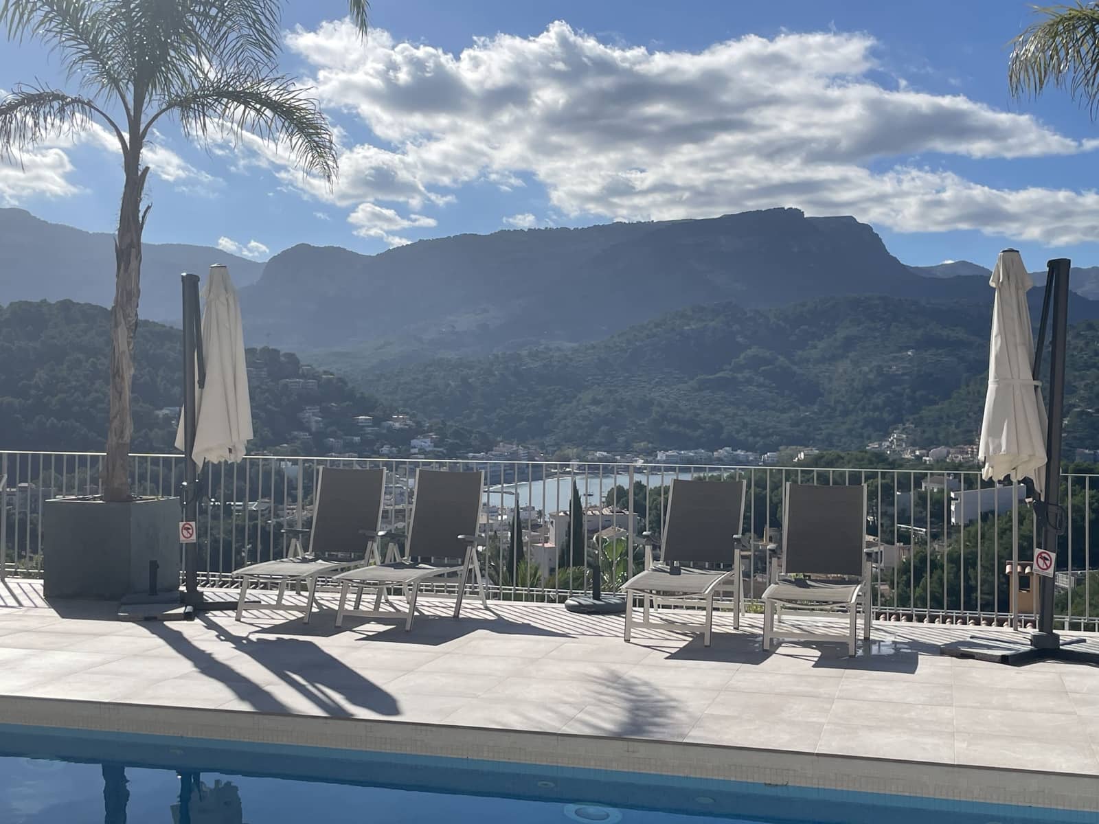 2 soveværelse Villa til salg i Puerto de Soller / Port de Soller med garage - € 650.000 (Ref: 7891927)