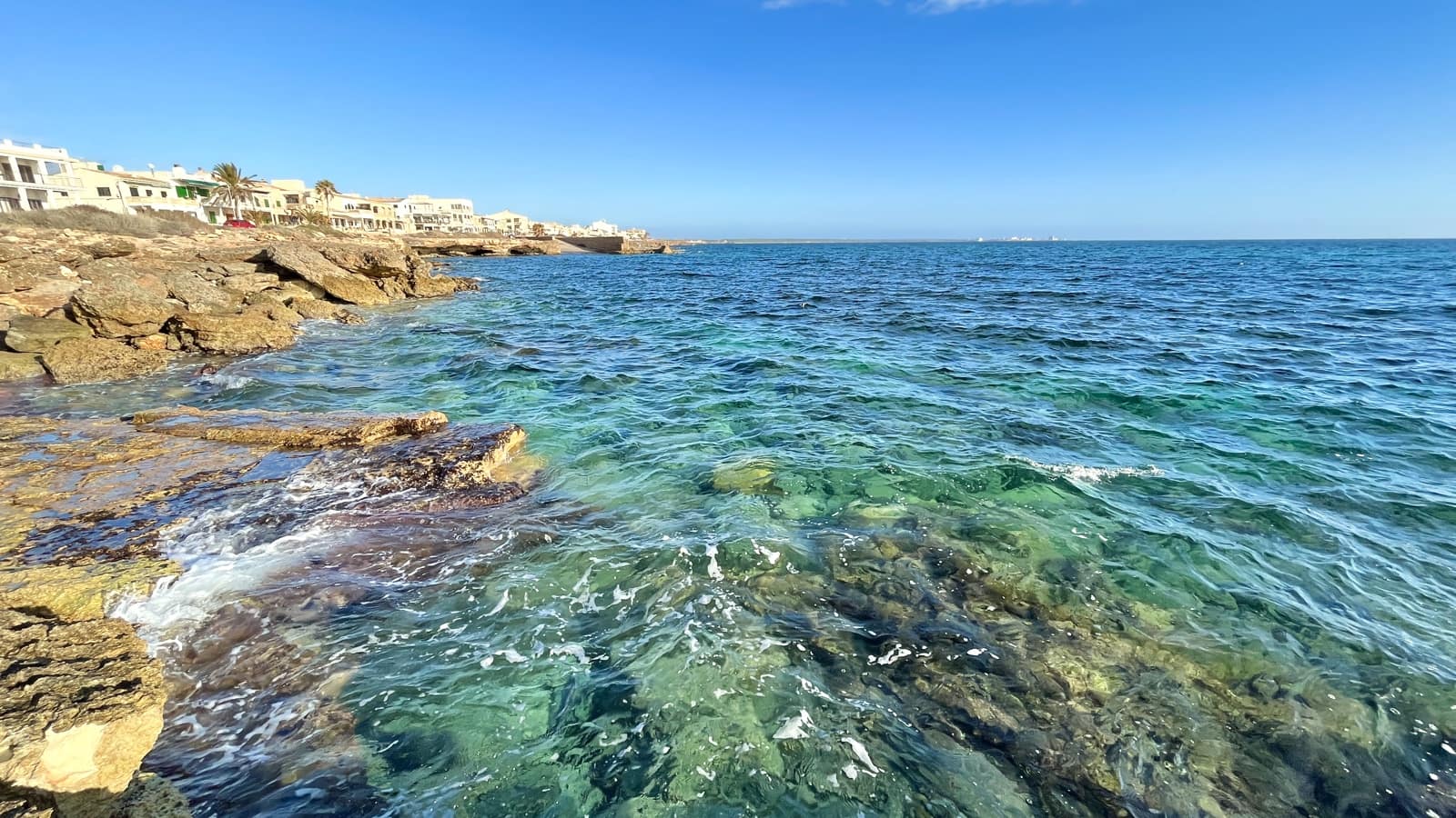 Villa/Maison Semi-Mitoyenne de 4 chambres à louer à Sa Rapita / La Rapita avec garage - 3 800 € (Ref: 7945062)