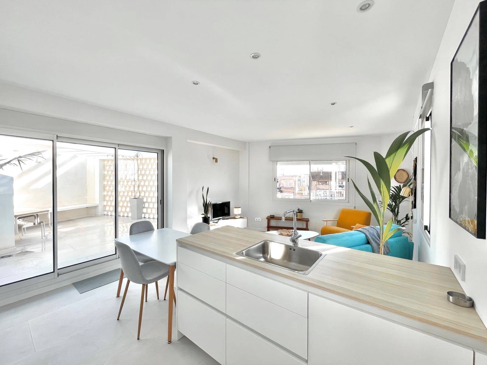 2 soveværelse Penthouse til leje i Palma de Mallorca - € 2.900 (Ref: 7993618)