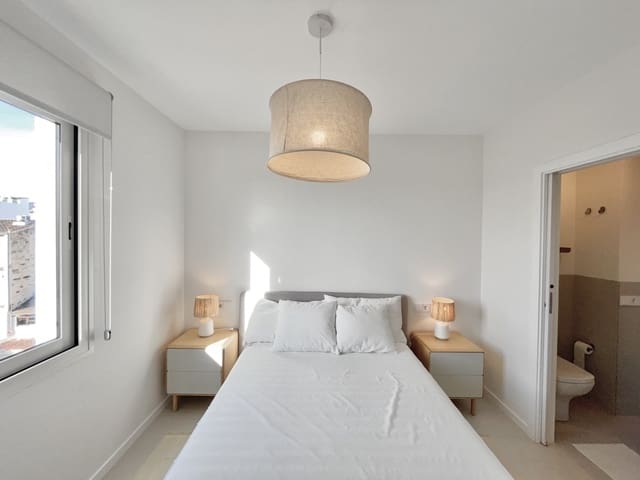 2 soverom Penthouse til leie i Santa Catalina, Palma de Mallorca - € 2 900 (Ref: 7993618)