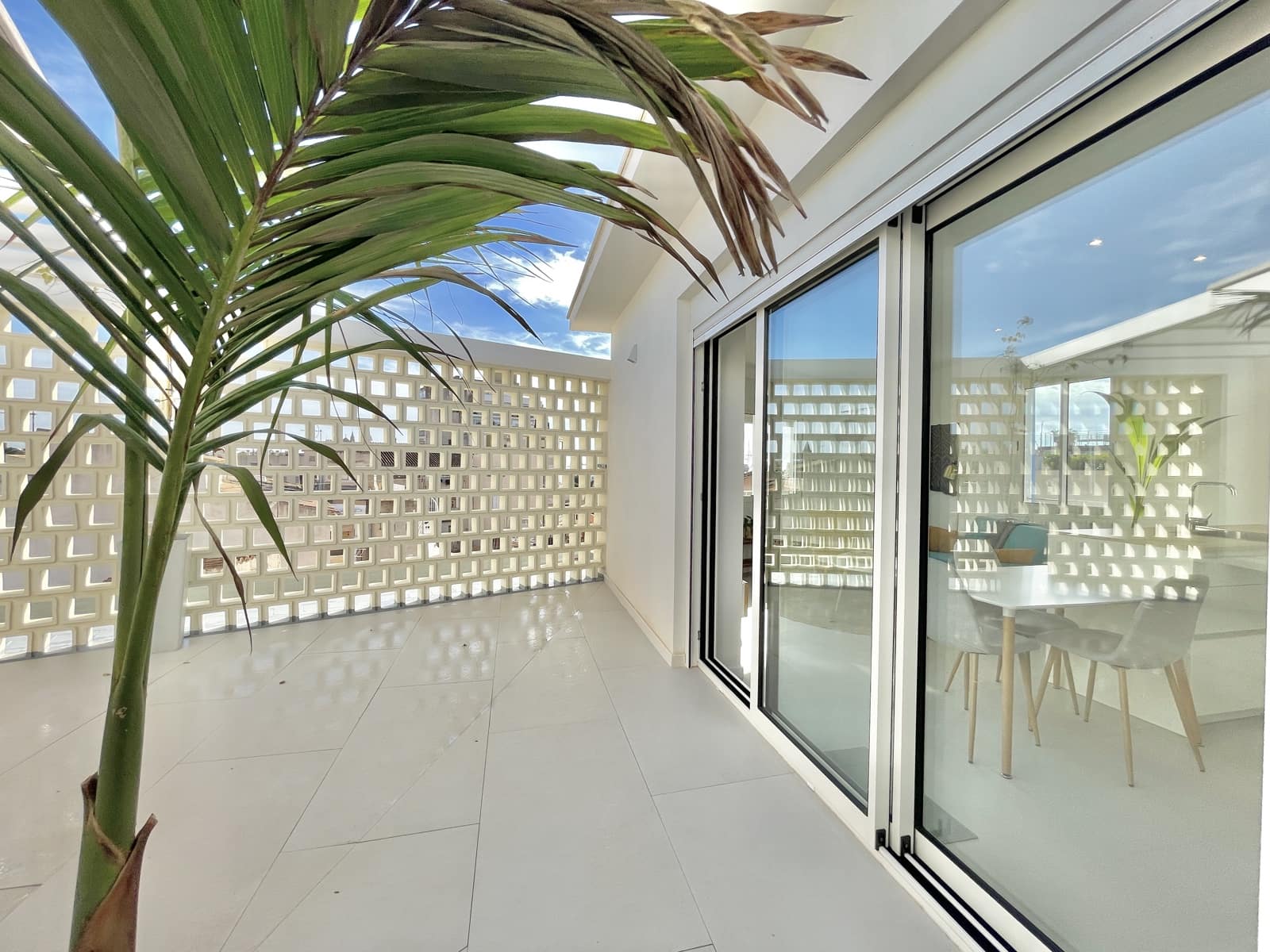 2 soveværelse Penthouse til leje i Palma de Mallorca - € 2.900 (Ref: 7993618)